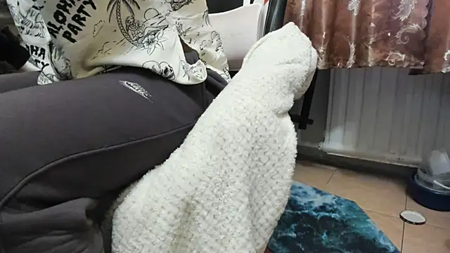 Snapshot of Queen_Sport chatting on March 12, 2026, 4:02 pm Queen Sport online show from March 12, 2026, 4:02 pm