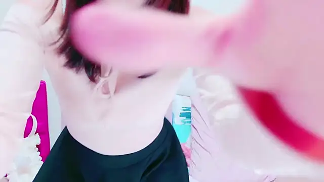 yukiDX online show from March 3, 2025, 12:37 pm