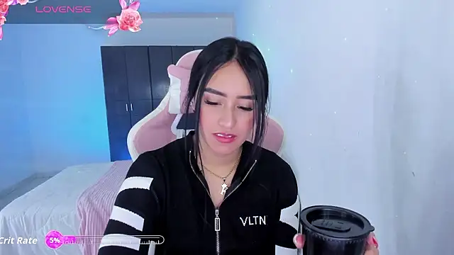 Tinylottie online show from March 27, 2026, 1:44 pm