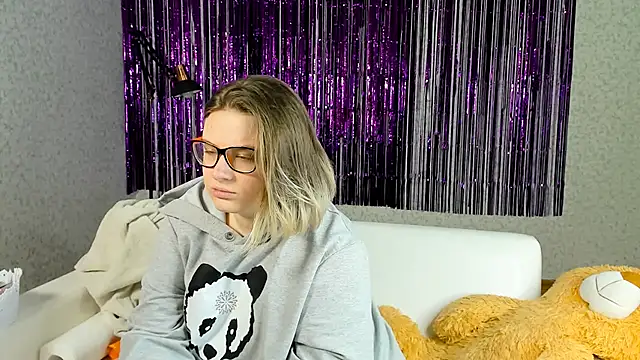 Seductive She Wolf online show from March 2, 2025, 5:25 pm