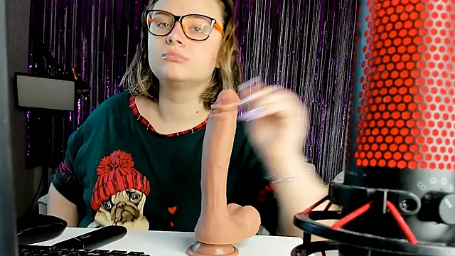 Seductive She Wolf online show from March 14, 2025, 12:51 pm