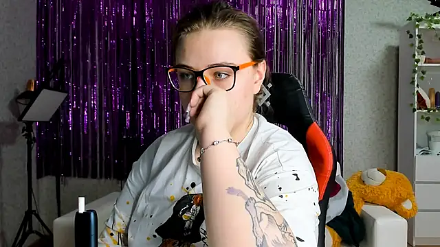 Seductive She Wolf online show from March 18, 2025, 12:58 pm