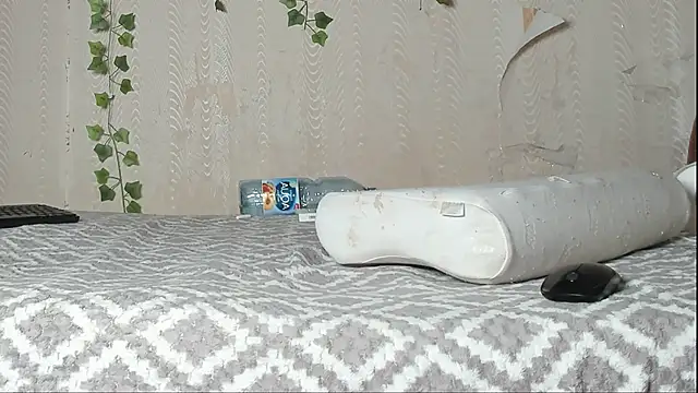 Seductive She Wolf online show from November 19, 2025, 5:35 pm