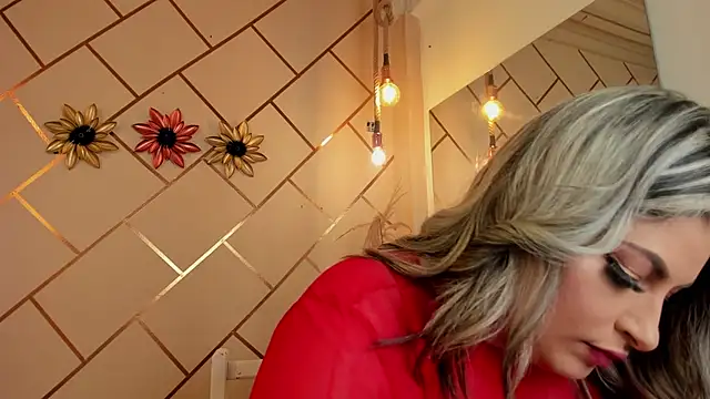 marianeporter   online show from February 9, 2026, 11:09 pm