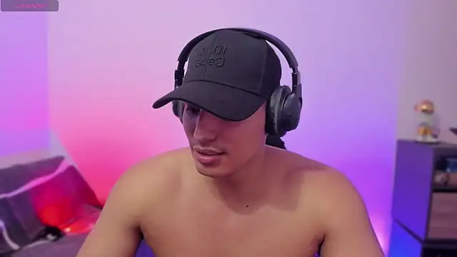 JamesGraay online show from January 5, 2026, 5:27 pm