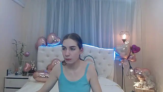 Snapshot of NikaStark_ chatting on February 12, 2025, 7:35 pm NikaStark  online show from February 12, 2025, 7:35 pm