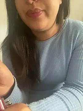 yassminsexy22 online show from February 10, 2025, 10:09 am