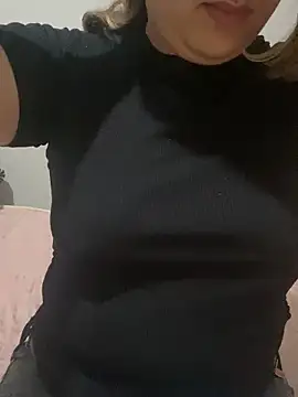 yassminsexy22 online show from March 11, 2026, 8:48 pm