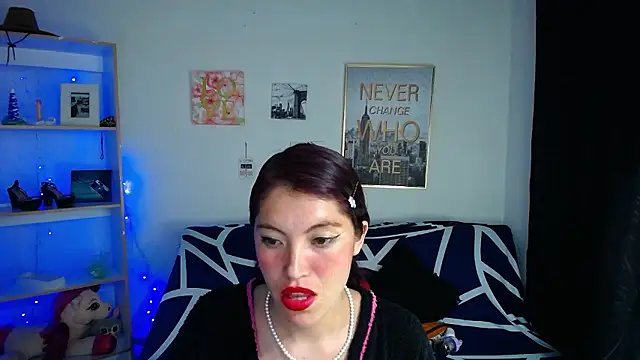 Snapshot of Sian__1 chatting on December 2, 2024, 10:34 pm Sian 1 online show from December 2, 2024, 10:34 pm