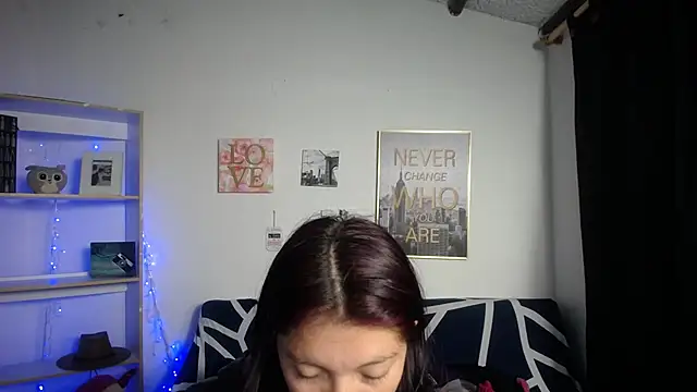 Snapshot of Sian__1 chatting on December 9, 2024, 12:30 pm Sian 1 online show from December 9, 2024, 12:30 pm