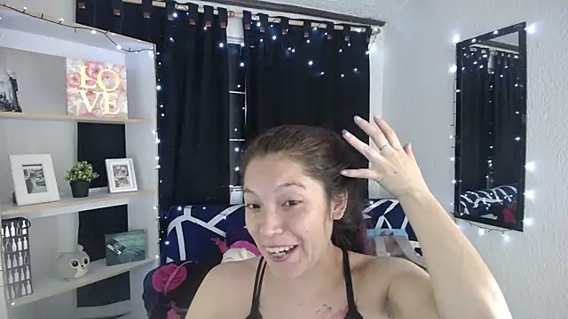 Snapshot of Sian__1 chatting on February 28, 2025, 7:25 pm Sian 1 online show from February 28, 2025, 7:25 pm