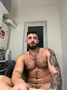 Snapshot of LoveIsBlind_ chatting on December 15, 2024, 11:53 pm LoveIsBlind  online show from December 15, 2024, 11:53 pm