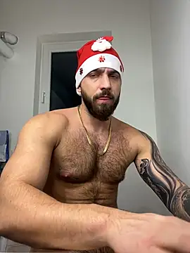 Snapshot of LoveIsBlind_ chatting on December 29, 2024, 9:52 pm LoveIsBlind  online show from December 29, 2024, 9:52 pm