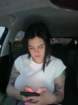 Snapshot of NaomiSquirts chatting on February 8, 2025, 5:08 pm NaomiSquirts online show from February 8, 2025, 5:08 pm