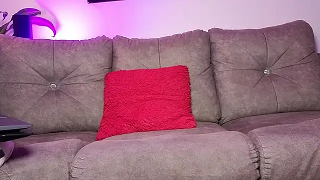 sackboy26 online show from January 14, 2026, 3:23 am