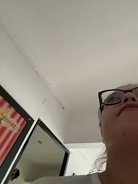 Snapshot of Karla-sexy01 chatting on January 4, 2025, 2:04 pm Karla-sexy01 online show from January 4, 2025, 2:04 pm