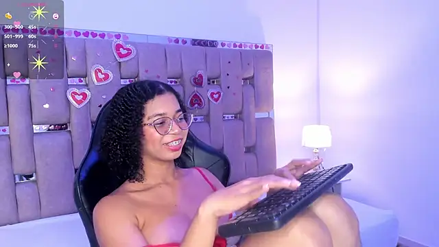 Snapshot of MilaHall_ chatting on March 11, 2025, 3:59 am MilaHall  online show from March 11, 2025, 3:59 am