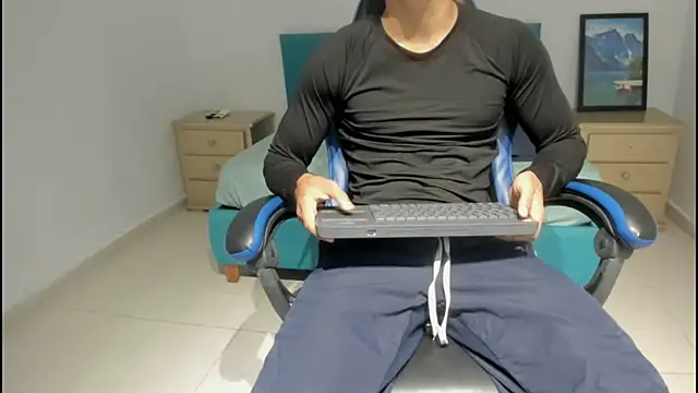 chriss jones1 online show from June 2, 2026, 11:51 pm