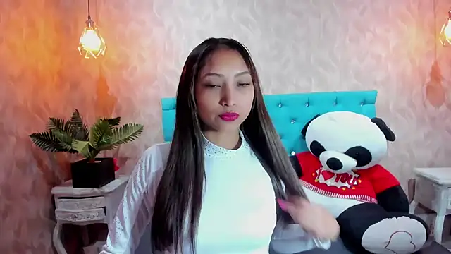 MadelineDoll online show from February 21, 2026, 2:18 pm