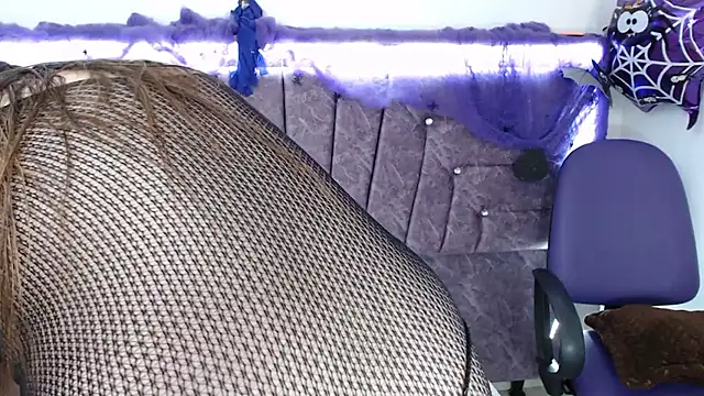 Penelope Fox14 online show from October 30, 2025, 1:23 pm