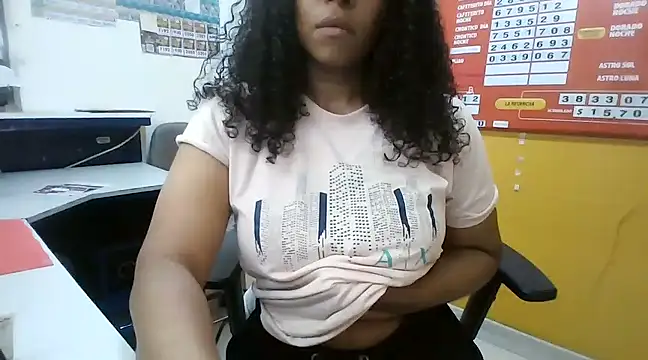 Ivon-09 online show from February 23, 2025, 6:56 pm