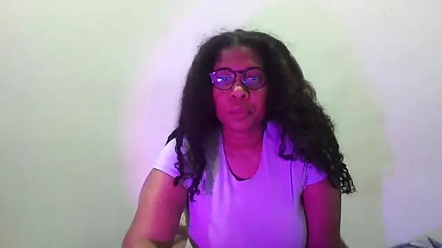 Ivon-09 online show from October 15, 2025, 10:32 pm