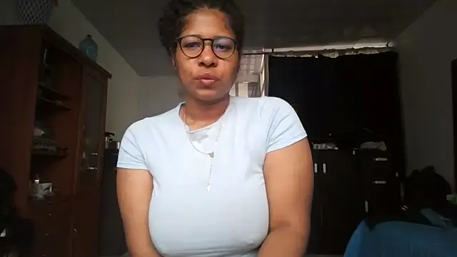 Ivon-09 online show from October 19, 2025, 11:11 am