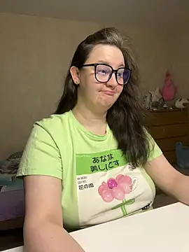 Snapshot of hungry1bunny chatting on February 24, 2026, 5:55 pm hungry1bunny online show from February 24, 2026, 5:55 pm