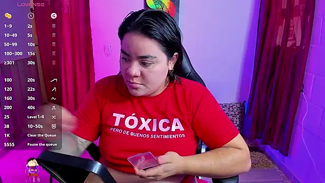 Snapshot of Sharon_hils chatting on January 14, 2025, 3:36 pm Sharon hils online show from January 14, 2025, 3:36 pm