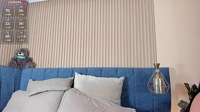 kathecute   online show from February 14, 2026, 1:46 am