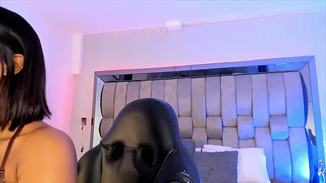 ChaynnaCooper online show from February 8, 2025, 12:39 pm