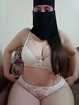 Snapshot of Arabic-Rose chatting on April 10, 2026, 9:58 am Arabic-Rose online show from April 10, 2026, 9:58 am