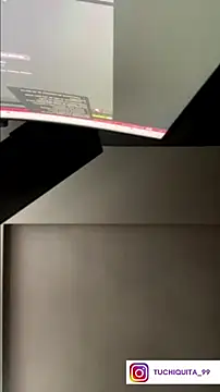 Snapshot of Ursa_sexy chatting on March 3, 2025, 2:04 am Ursa sexy online show from March 3, 2025, 2:04 am