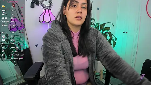 Snapshot of GretaX-X chatting on September 23, 2025, 11:24 am GretaX-X online show from September 23, 2025, 11:24 am