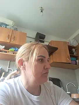 Malichkaanna30 online show from April 10, 2026, 7:46 am