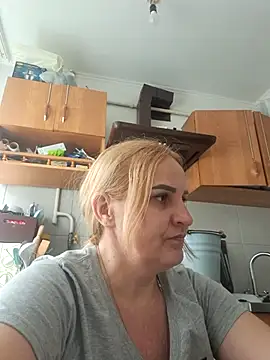 Malichkaanna30 online show from April 14, 2026, 11:27 am