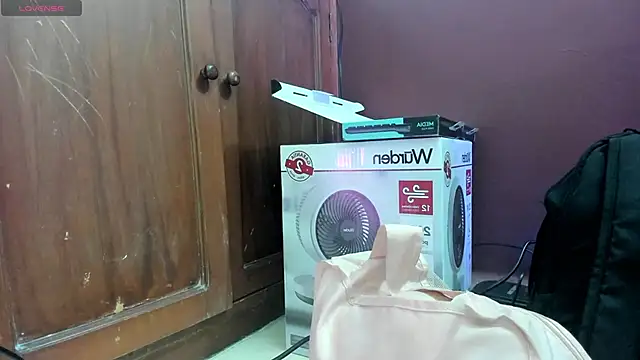 Snapshot of evely_coelloo chatting on January 20, 2025, 7:57 pm evely coelloo online show from January 20, 2025, 7:57 pm