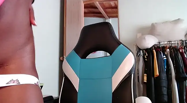 Kalua Brown online show from March 3, 2025, 6:44 pm