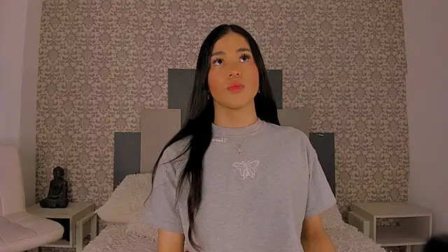 Snapshot of Isa_Little_Star chatting on October 19, 2025, 1:12 pm Isa Little Star online show from October 19, 2025, 1:12 pm