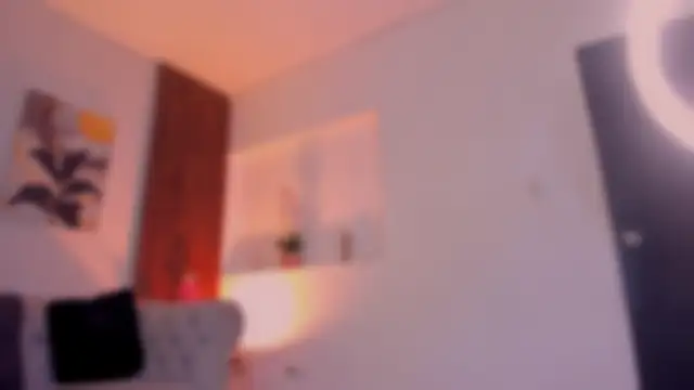 Snapshot of Isa_Little_Star chatting on November 17, 2025, 8:03 pm Isa Little Star online show from November 17, 2025, 8:03 pm