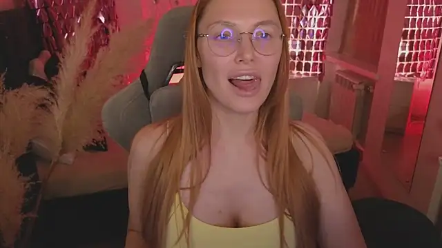 Snapshot of Love_Call chatting on February 8, 2025, 8:31 am Love Call online show from February 8, 2025, 8:31 am