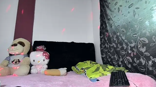 Michi sexy online show from November 13, 2025, 2:38 pm