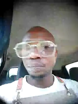 Snapshot of TheeRealShow chatting on February 7, 2026, 11:47 am TheeRealShow online show from February 7, 2026, 11:47 am