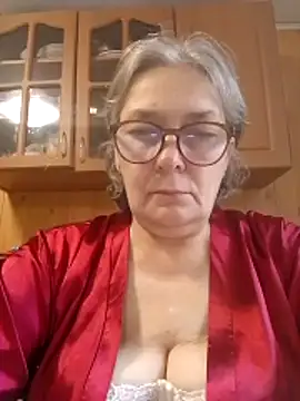 IrinaSweet54 online show from May 31, 2026, 7:26 am
