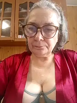 IrinaSweet54 online show from June 12, 2026, 9:30 am