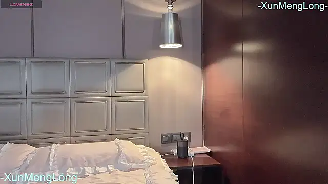 Snapshot of -XunMengLong- chatting on January 14, 2026, 6:13 pm -XunMengLong- online show from January 14, 2026, 6:13 pm