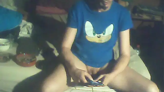 HOTMENVERYHOT online show from June 30, 2026, 1:50 am
