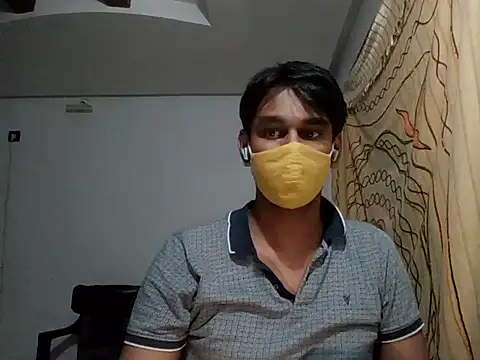 brownguy1234 online show from January 15, 2025, 6:40 pm