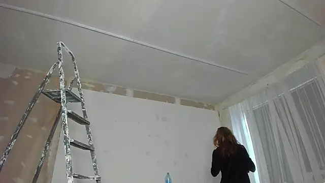 Snapshot of YourSuperModel chatting on January 12, 2025, 8:14 am YourSuperModel online show from January 12, 2025, 8:14 am