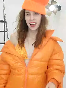 Snapshot of YourSuperModel chatting on October 31, 2025, 4:19 pm YourSuperModel online show from October 31, 2025, 4:19 pm